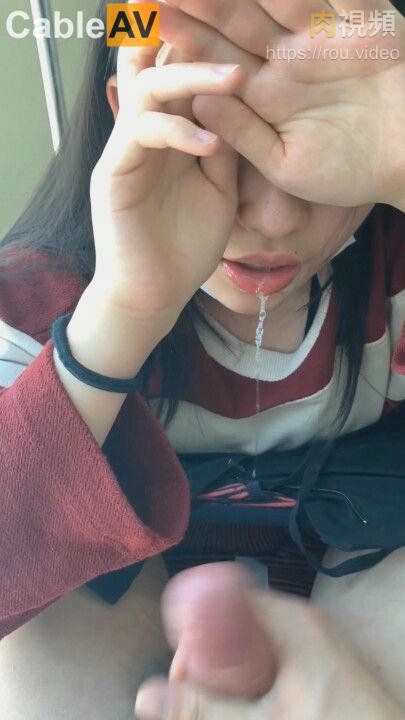 小情侣楼梯间啪啪口爆颜射自拍