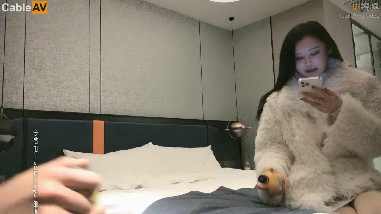 【情感博主李寻欢呀】3800网约外围，清纯女神，无毛粉嫩鲍鱼，肤白貌美温柔如水